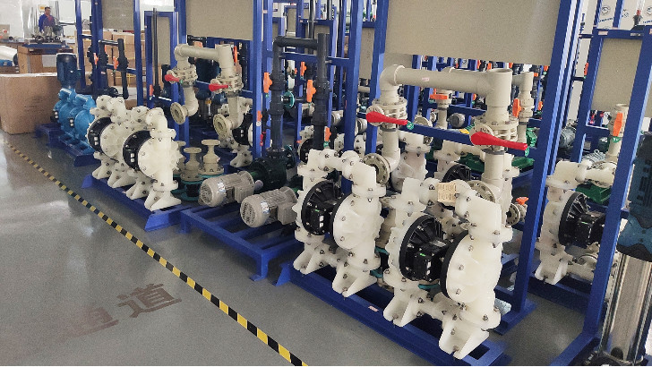 污水處理設備中耐酸堿磁力泵如何維修