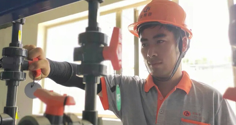 高溫下的環(huán)保人