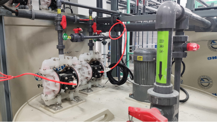 如何解決污水處理設(shè)備中調(diào)節(jié)池提升泵噪音